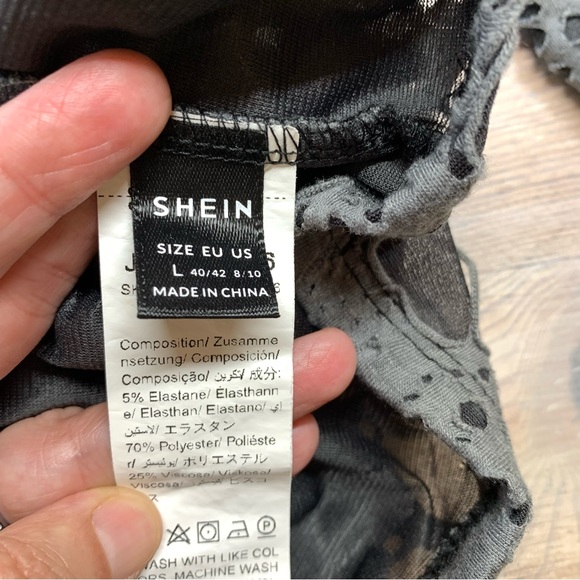 Gray Webbed Crop Top And Arm Warmer Set - Picture 14 of 14